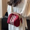 Casual Nylon Cloth Bag Women's 2025 New Niche Shell Bag Lightweight Versatile Large-capacity Messenger Bag