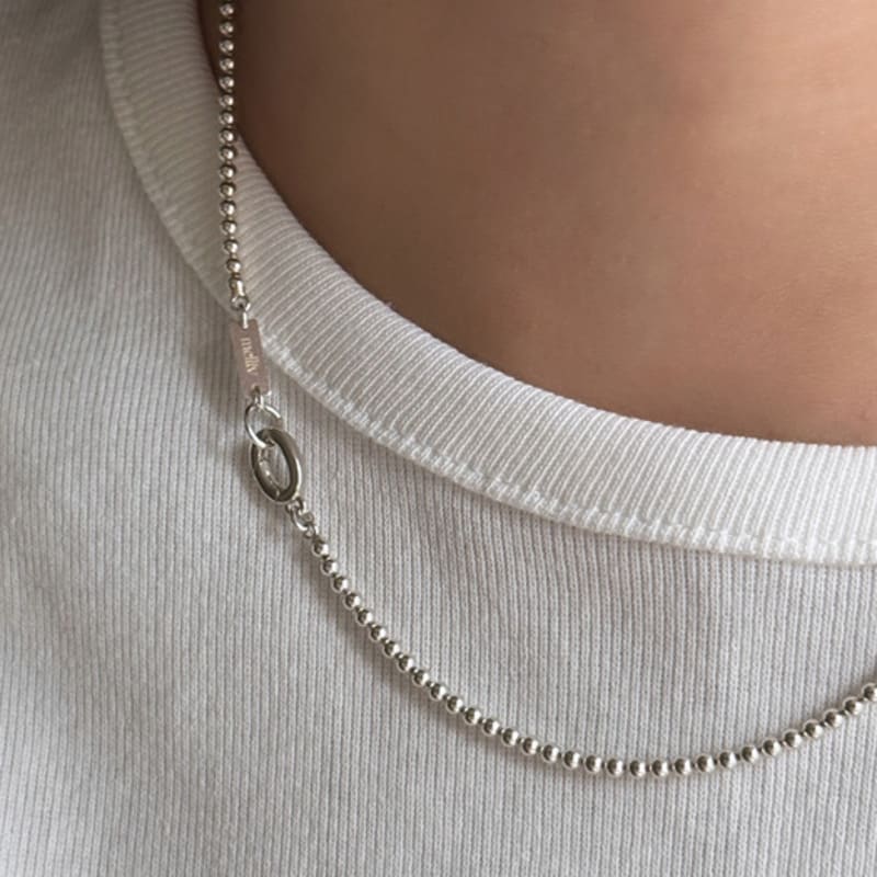 

Melliv Chom Chom Ball Chain Necklace_mvn57 one