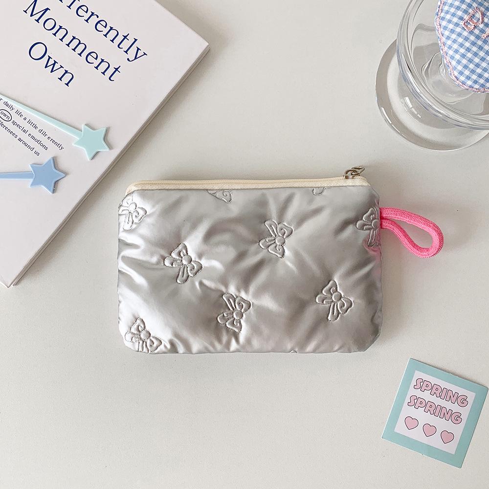 

Silver Shiny Makeup & Accessory Bag: Compact and Cute for Earphones, Cables, Coins