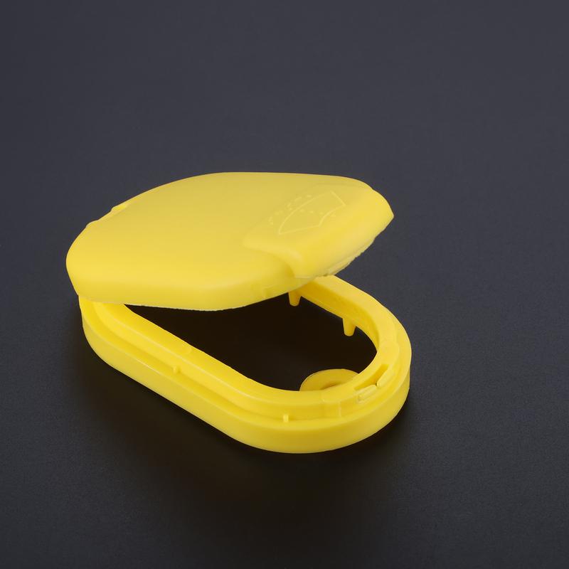 1Pc Car Windshield Washer Fluid Reservoir Cap Lid 8200226894 Windshield Washer Bottle Cap Reservoir For Renault Tracic Megane