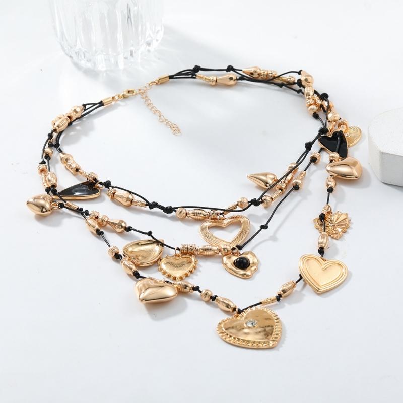 Gold Heart Pendant Necklace Multi Layered Neckchain for Women Adjustable Length Clavicle Chain Unique Valentine's Gift