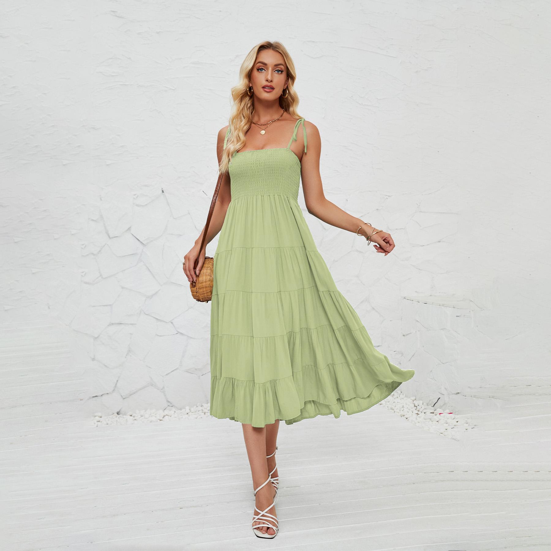 

Летнее женское однотонное плиссированное платье длиной до колен без рукавов с квадратным вырезом S зелёный