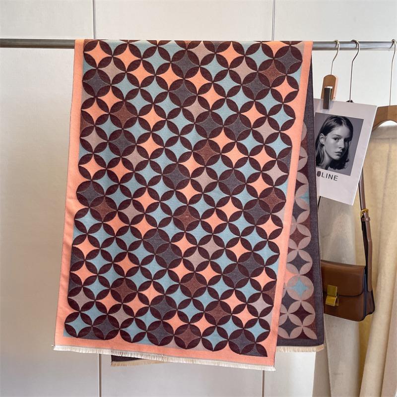 

Autumn and winter scarf women s sparkling air-conditioned room shawl with thickened warm long high-end imitation cashmere scarf 180x65cm темно-коричневого