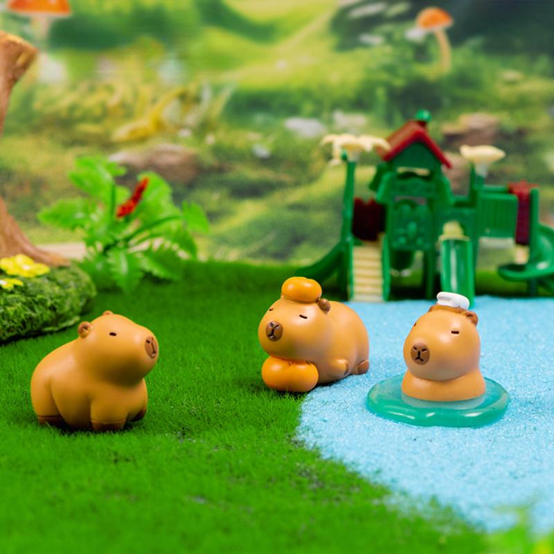 Miniature Cartoon Capybara Model Figurine Desk Garden Landscape Ornament Resin Craft Home Office Decor Car Desktop Decor Gifts