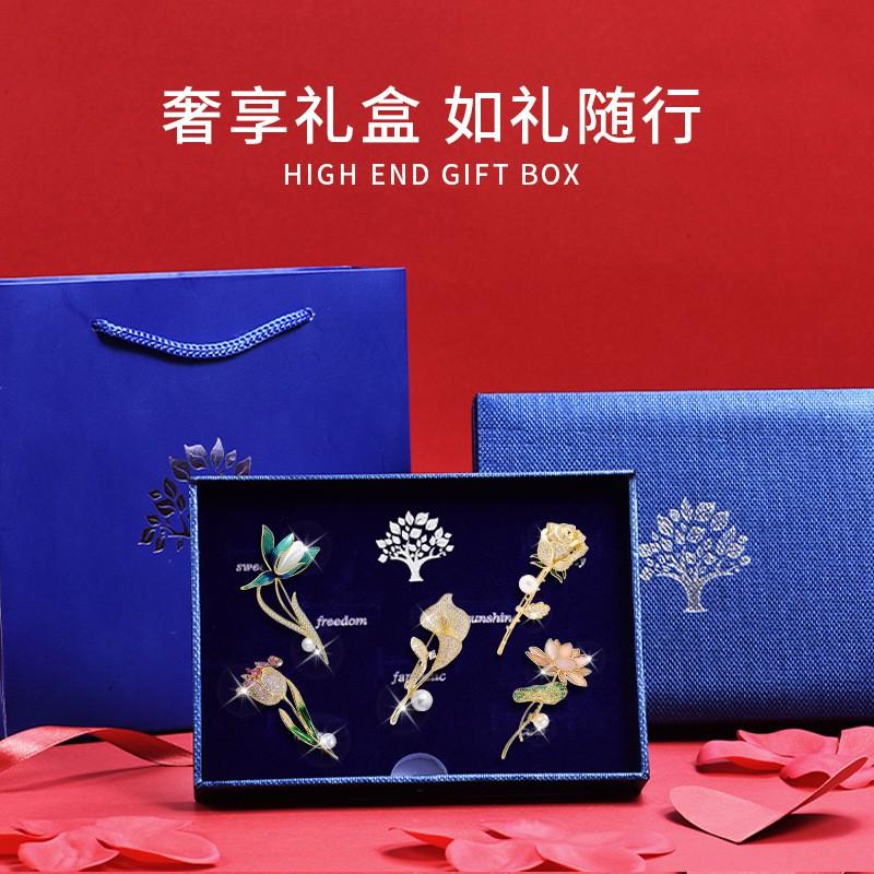Elegant Vintage Enamel Brooch Women Floral Design Retro Style Alloy Pin Accessory Gift