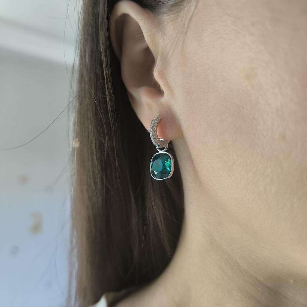 Серебряные серьги с фианитами (60002275)