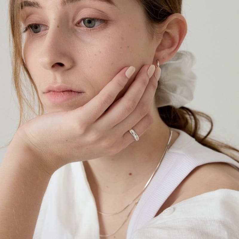 Aphrose Essential Band Ring