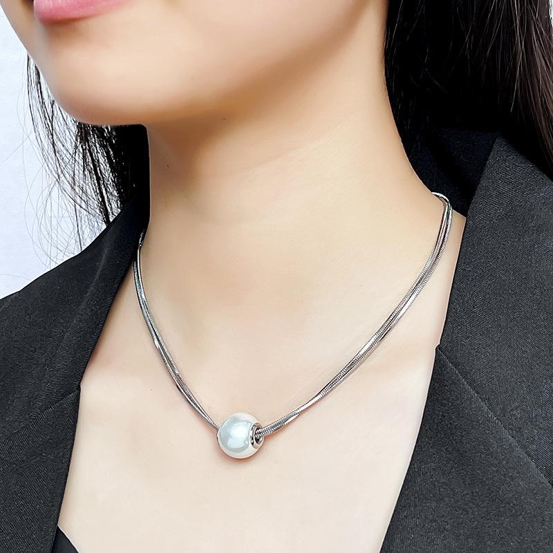 Catena Collo Multi-Strato Osso di Serpente Perla Temperamento Freddo Nicchia Versatile Collana Semplice Sfera Rotonda Personalizzata