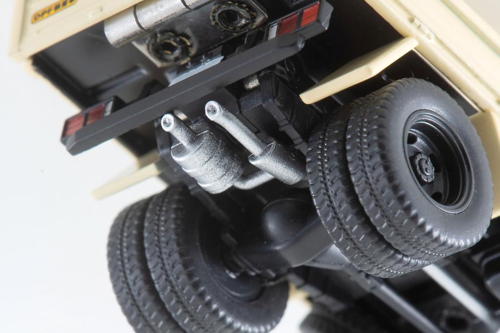 Tomica Limited Vintage Neo Japanese Car Era 19 Mitsubishi Fuso Canter Dump Truck Specification 1980 Model Finished Product 333999 1/64 LV-N Sakana-kun