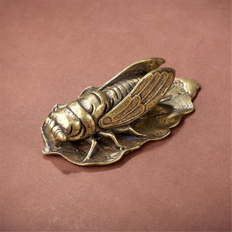 Cicada Figurine,Decorations Cicada Statue Animal Sculptures Ornament for Home Office Desktop Decors Collectible Gift