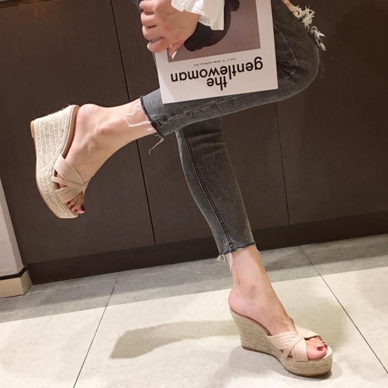 Wedges Women's Slippers High Heels Elegant Shoes Fashion Platform Women Sandals 2025 Summer Beach Pumps Cozy Zapatos De Mujer