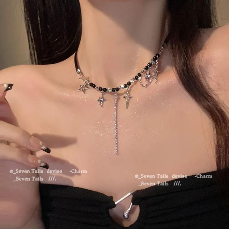 

Pure desire letter black necklace female niche design collarbone chain punk neck chain high sense stacked collar collarbone chain