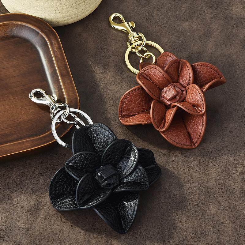 Simple Leather Flower Keychain Pendant  Camellia Keychain Pendant Portable Anti-Loss Key Ring Bag Decoration Gifts
