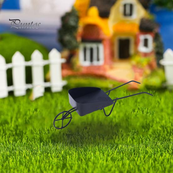 Mini-Vintage-Eisenwagen, Puppenhaus-Ornamente, realistische Mini-Kompakt-Mikrohof-Szene, Einzelradwagen, mikroskopische Landschaftsfotografie-Requisiten