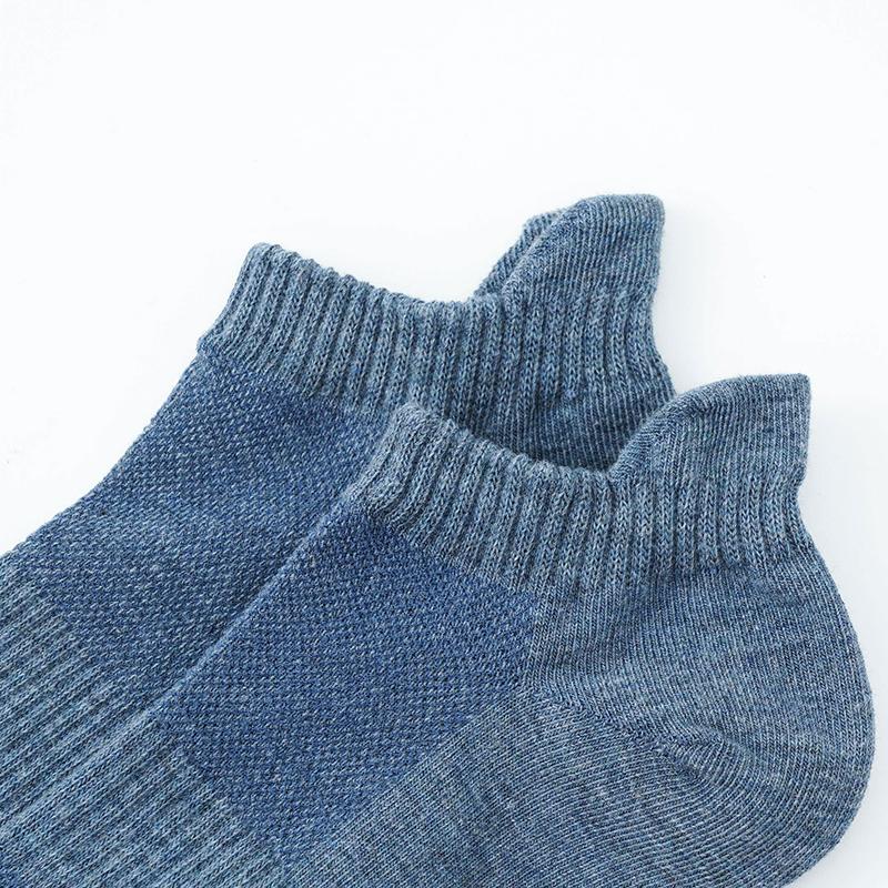 4 Pairs Fashion Men's Short Socks Spring and Summer Men's Boat Socks Thin Breathable Deodorant Low-top Invisible Socks Lengthened Heel Casual Socks