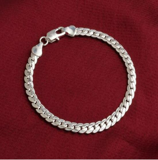 

Gold-Plated 5mm Side Chain Bracelet, Trendy Fashion Accessory for Southeast Asia and Western Markets