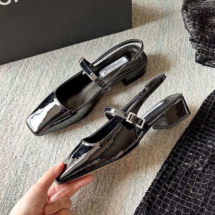 After Empty Bag Head Sandals Female Summer 2025 New French Fairy Wind Mary Jane Diamond Buckle Thick Heel Size Single Shoes