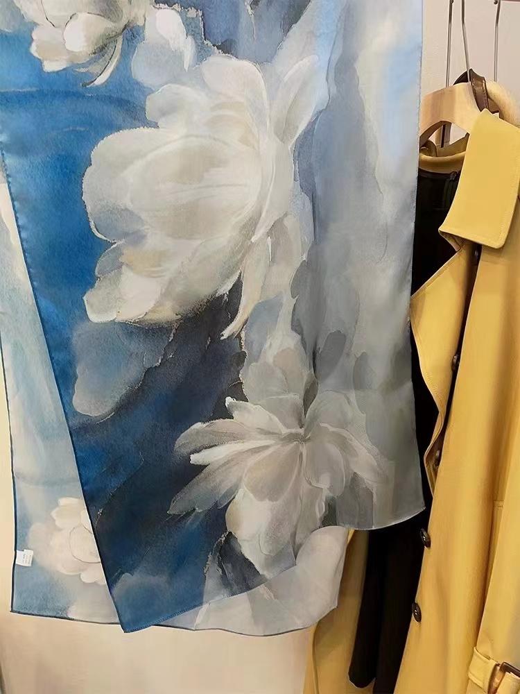 China Style Blue White 100% Silk Flower Women'S Scarf Shawl Dufanda Fall Winter Long Scarves Hijabs Fashion Silk Scarf