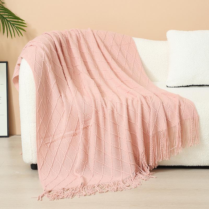 

Solid Color Coarse Knitted Blanket Nordic Style Diamond Grid Woven Bed Flag with Tassels Large Size Sofa Blanket Soft Comfortable Bed Tail Blankets 127x180cm include tassel розовый