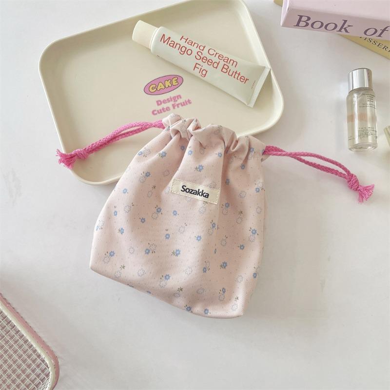 Korean floral storage bag, portable cosmetics storage bag, travel change storage bag, sundries storage and finishing bag
