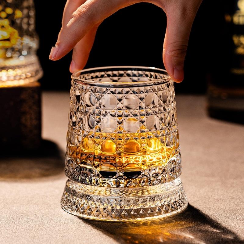 280ml Whiskeyglas Transparentes Verkostungsglas Cocktail-Trinkgläser Drehbarer Tumbler Kristallglasbecher Hausbar Glaswaren