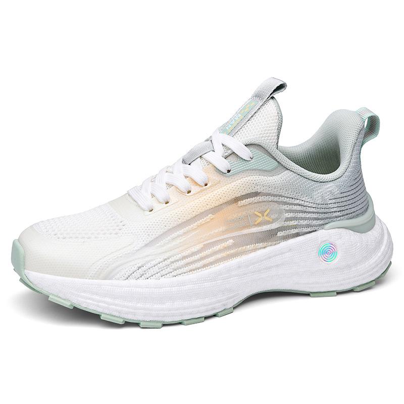 Running Shoes 2025 Summer New Breathable Mesh Casual Shoes Soft Sole Light Shock Absorption Versatile Couple Sports Shoes