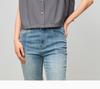 High end V-neck single breasted short sleeveless shirt for women in the summer of 2026, with a minimalist and stylish commuting style