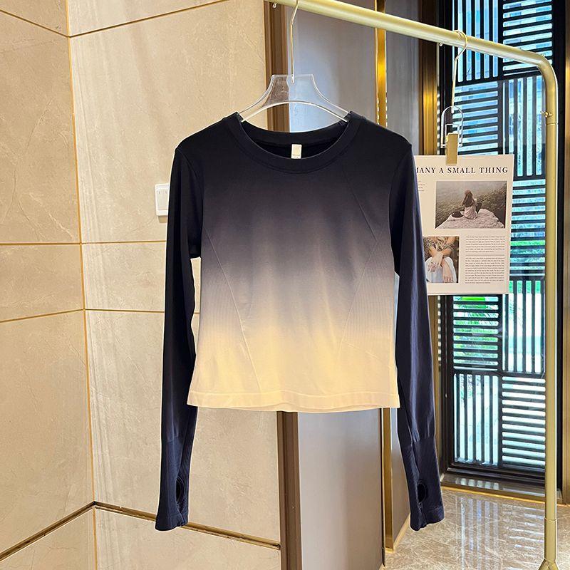 

Градиентный цвет Интернет-знаменитость Стройнящая Тренировочная Спортивная футболка Gradient black and white M