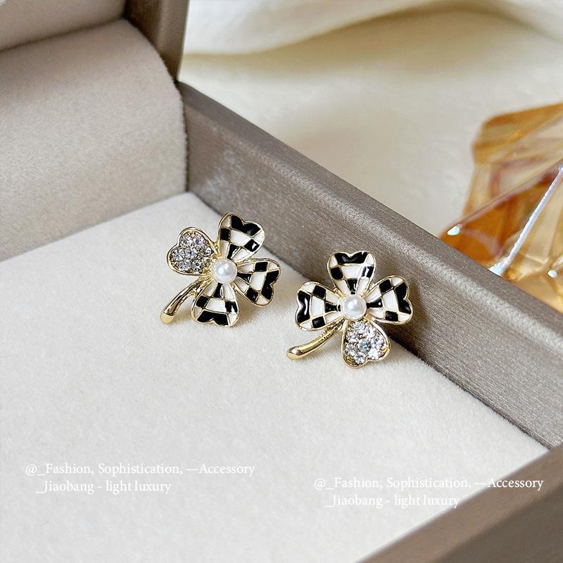 Silver Needle Fashion High-end Sense Diamond-set Black Earrings Niche Versatile Temperament Earrings Light Luxury High-quality Earrings