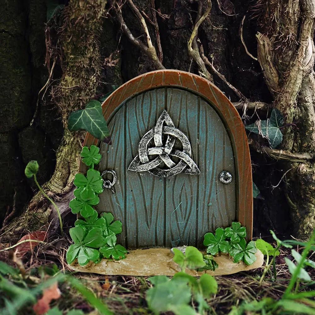 Miniature Wooden Fairy Door Sculpture for Outdoor Yard Art Garden Tree Decor Creative Elf Door Figurines With Engraved Design