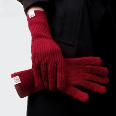 Niedliche Wollstrickhandschuhe mit koreanischer Beschriftung, Winteratmosphäre, rote Wollhandschuhe mit freiliegenden Fingern, Touchscreen