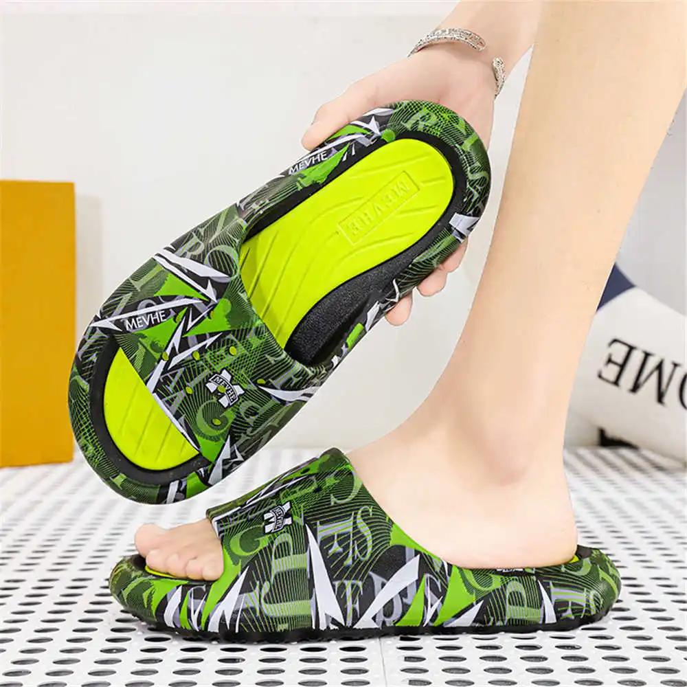 Non-slip 40-44 Slipper For Mens Shoes Size 41 Barefoot Sandals Men Sneakers Sport Snearkers Tenis Low Prices Tenid