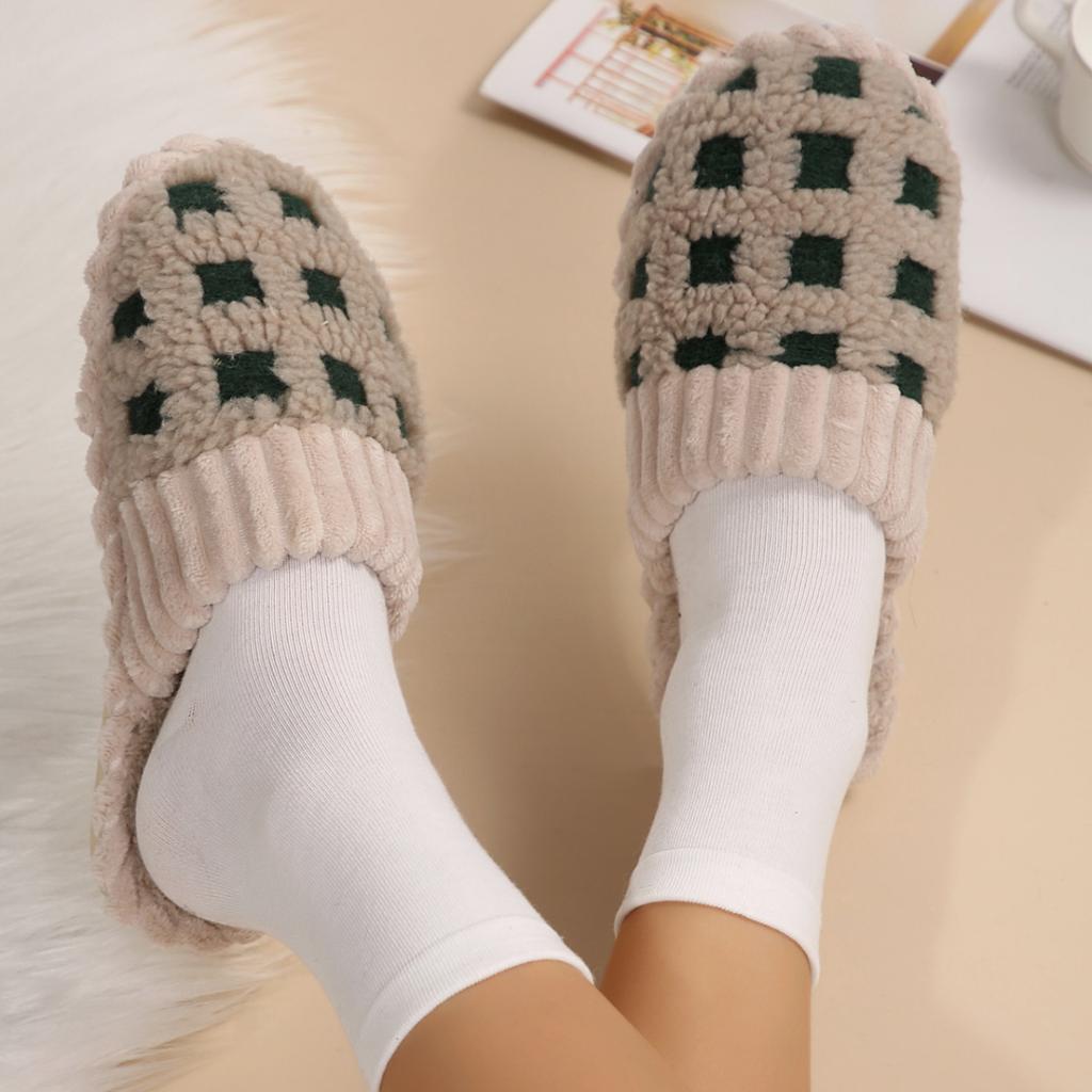 New Fuzzy Slippers Fashion Checker Indoor House Shoes Woman Cozy Winter Fluffy House Retro Checkered Print Shoes Slides Women