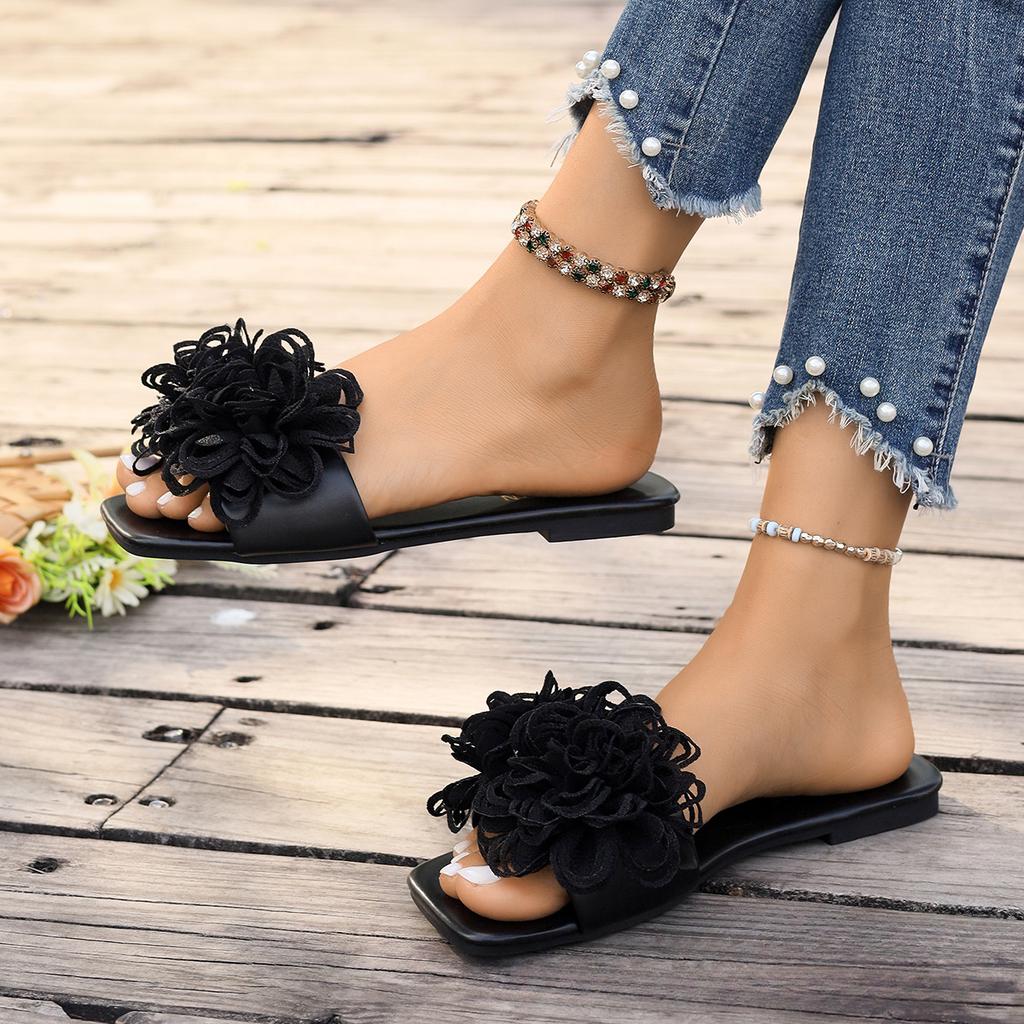 Summer New Slippers for Women Wearing Fashionable and Versatile Floral Flat Bottomed Solid Color Beach Slippers