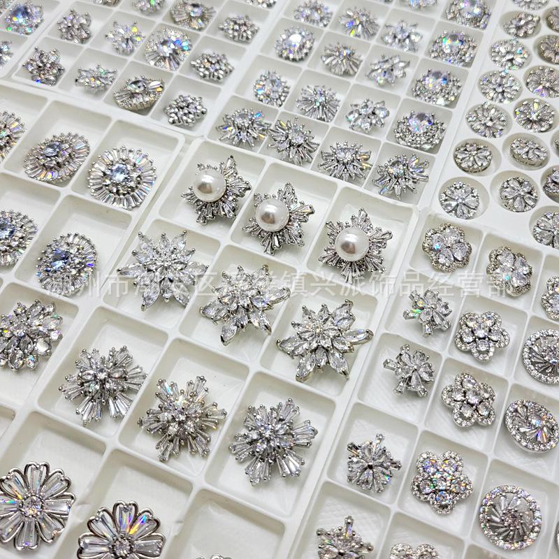 Mixed Color Pavé Zirconia Decorative Metal Button