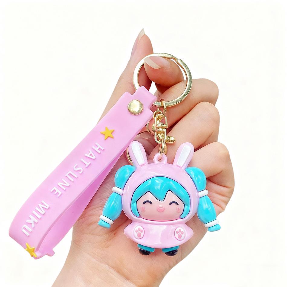 Neuer Hatsune Miku Schlüsselanhänger Niedliches Miku Mädchen Regentag Serie Taschenanhänger Exquisites Rucksack-Anhänger Kinder-Weihnachtsgeschenk