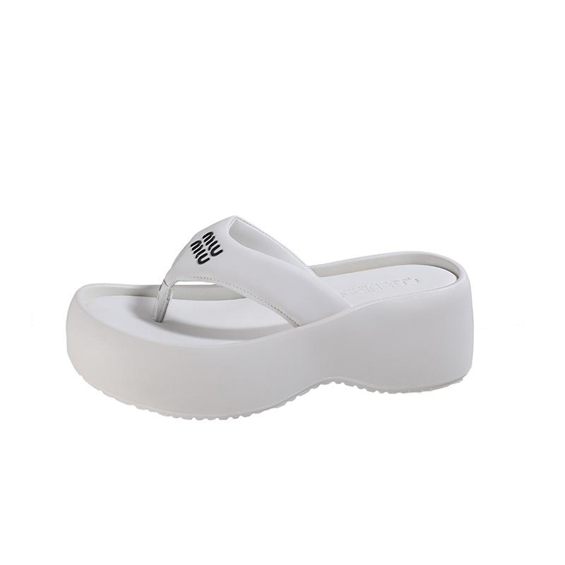 Xiaoxiangfeng Muffin Thick-soled Slippers for Women's Summer Wear, New Toe Flip-flops, Internet Celebrity Fashion Height-enhancing Cool Slippers