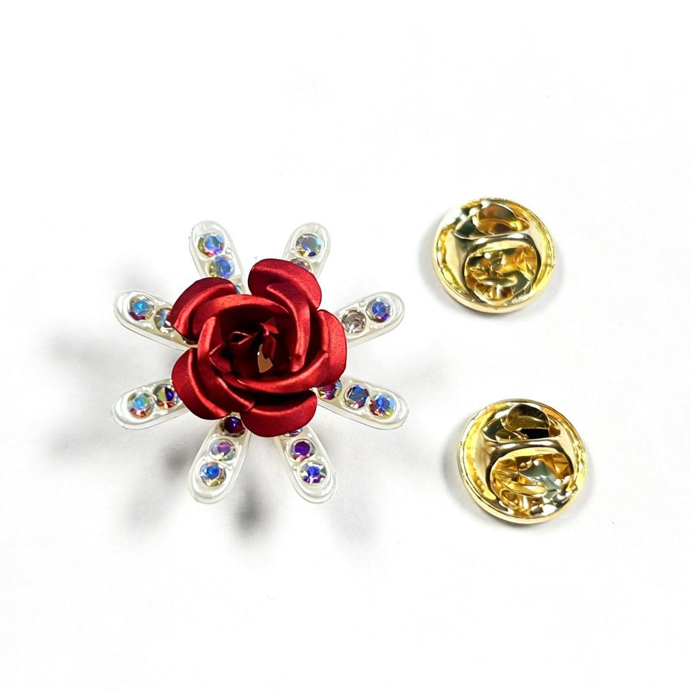 Elegant Rhinestone Rose Brooch - High-End Korean Fashion Accessory Small Fragrance Style