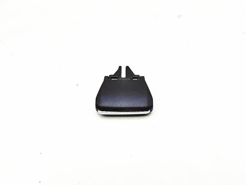 

Skoda Kodiaq Air Conditioning Dashboard Vent Lever Assembly