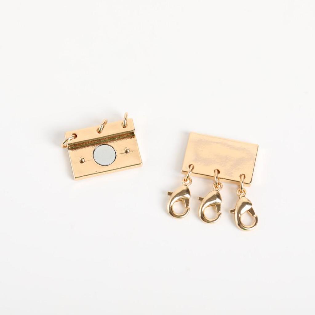Gold-Plated Magnetic Necklace Clasp for Layered Jewelry Accessorizing