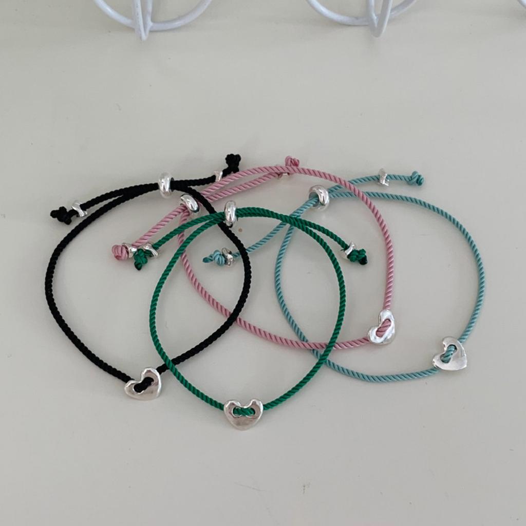 Fashionable Heart Bracelet Adjustable Drawstring Bracelet Alloy Material Suitable for Daily Life and Special Occasion