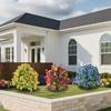 Decoração de casa – Flores e coroas artificiais