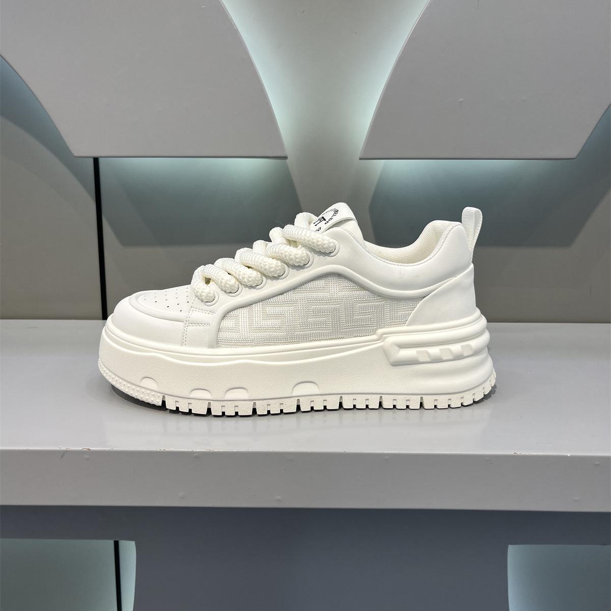 

Little white shoes men s new mesh breathable casual shoes fashion versatile board shoes viral trends sports shoes bread shoes 44