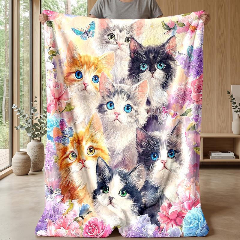 Kittens In Christmas Snow Theme Blanket Lightweight Warm Flannel Blanket Decorative Throw Blanket for Home Decoration