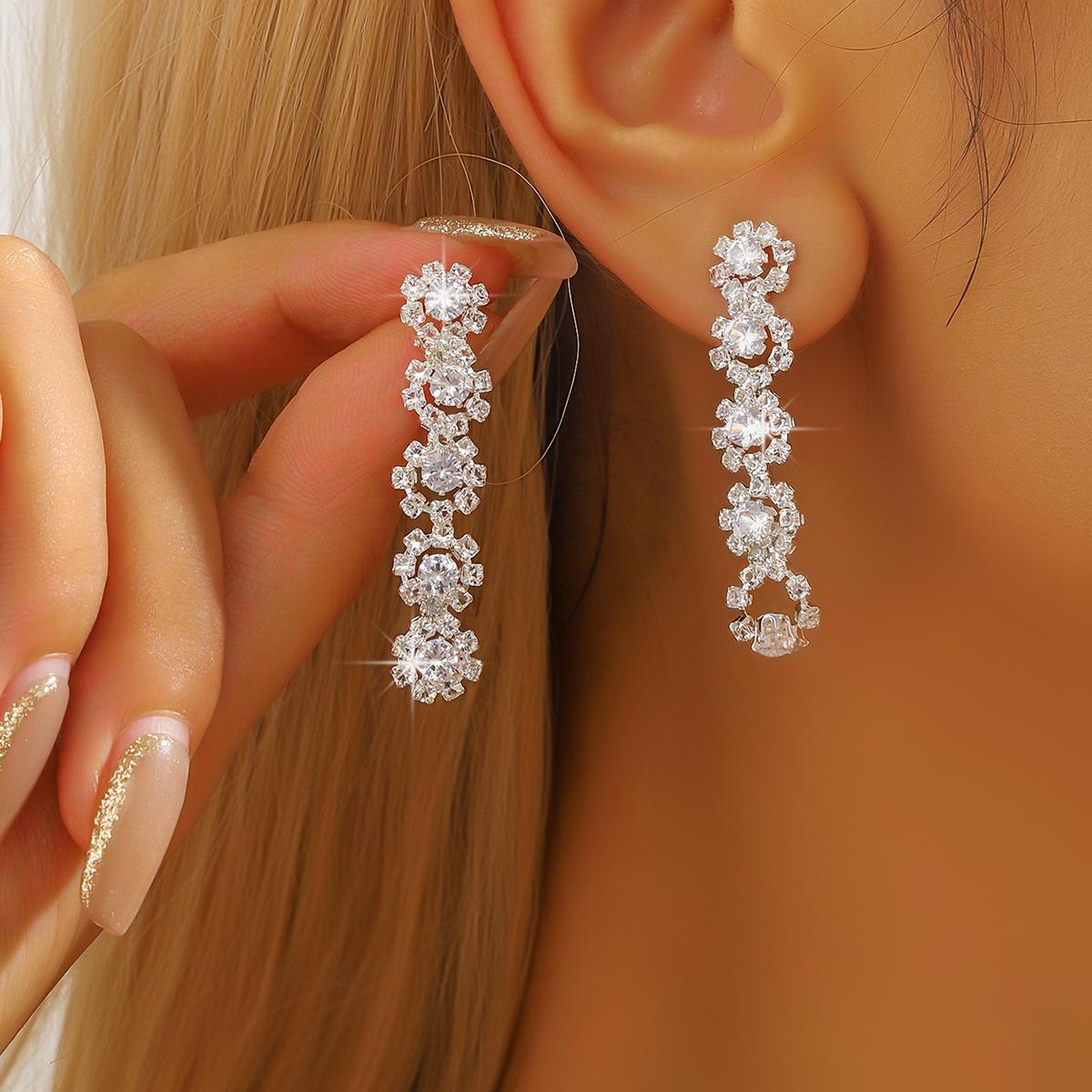 

2 шт. женские модные медные циркониевые серьги-кисточки нишевого дизайна высокого класса, ювелирные изделия, подходящие для свиданий, вечеринок, фестивалей, подарков WHITE