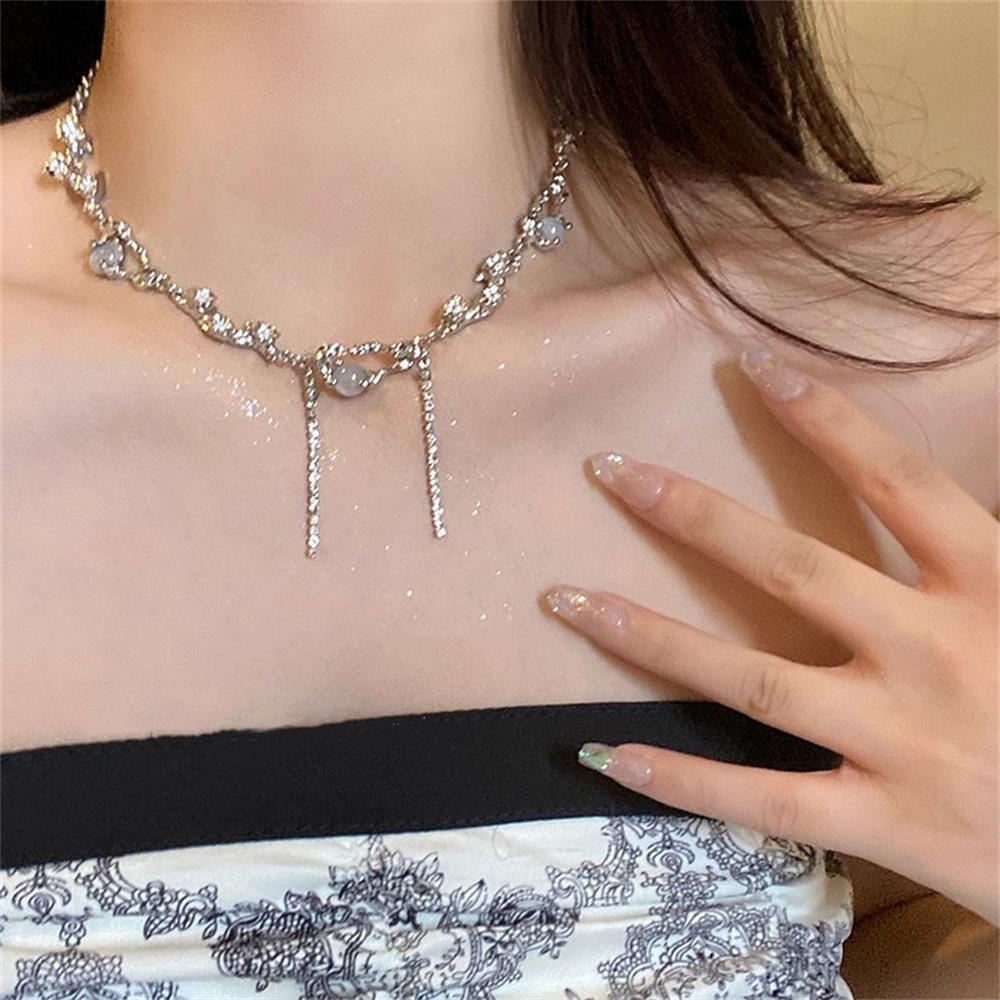 2024 Niche Design Dopamine Color Pearl Choker for Women - Summer Clavicle Chain