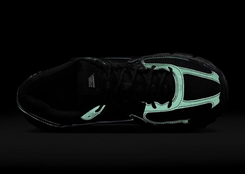 FZ3313-001 Dover Street Market (DSM) Nike Zoom Vomero 5 Black (Men's)