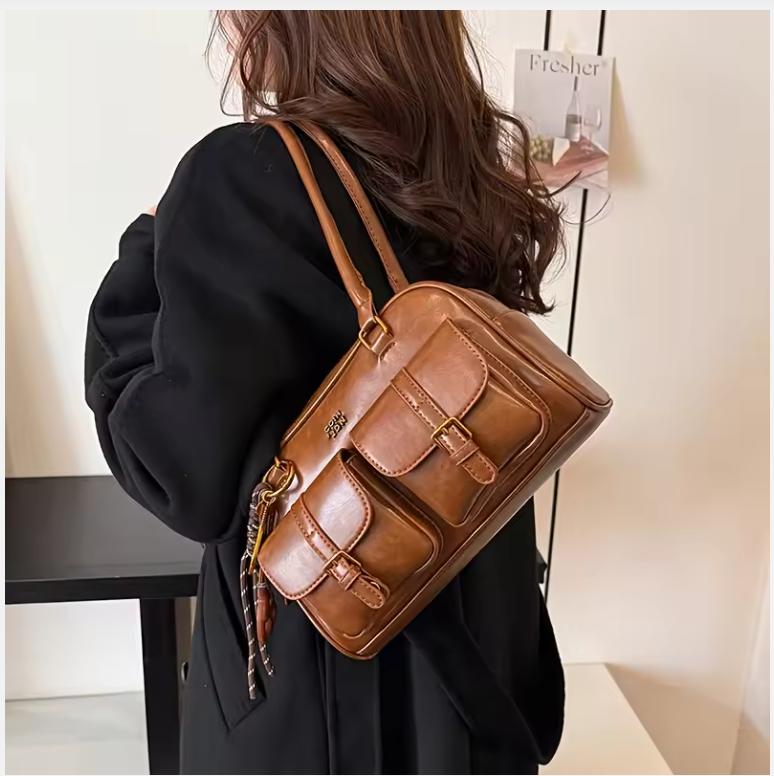 Women's Retro Solid Color Pu Leather Shoulder Bag with Multiple Pockets Large Capacity Comes with a Detachable Accessory Charm