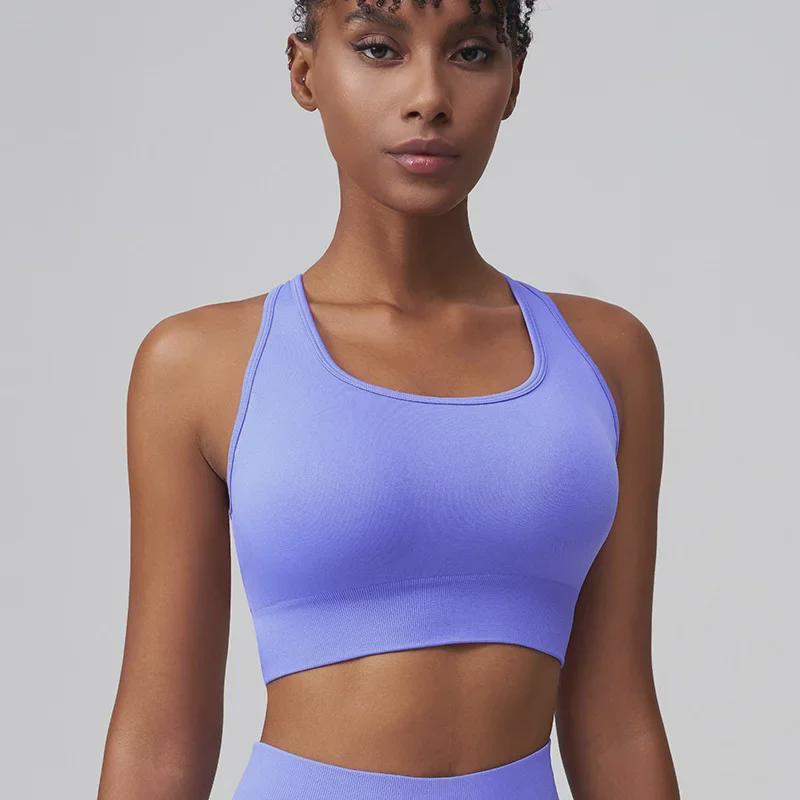 

Жилет для йоги Walton Fitness с противоударной накладкой на грудь и спортивным бюстгальтером с перекрестными бретелями Medium