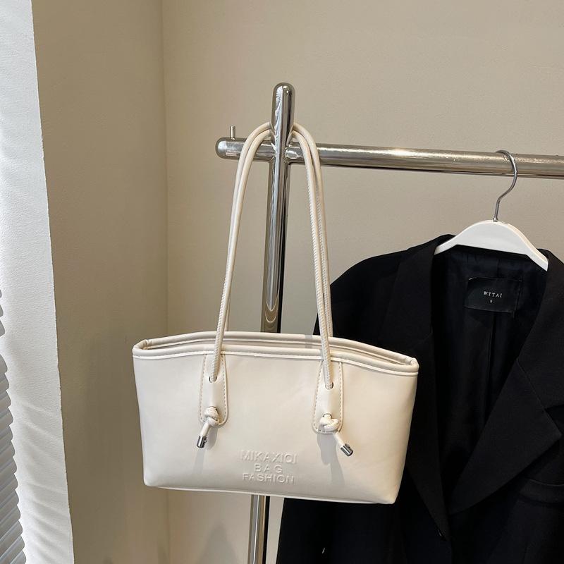 

Сумка премиум-текстуры большой вместимости женская новая модная сумка-мессенджер для通勤, универсальная портативная сумка-тоут